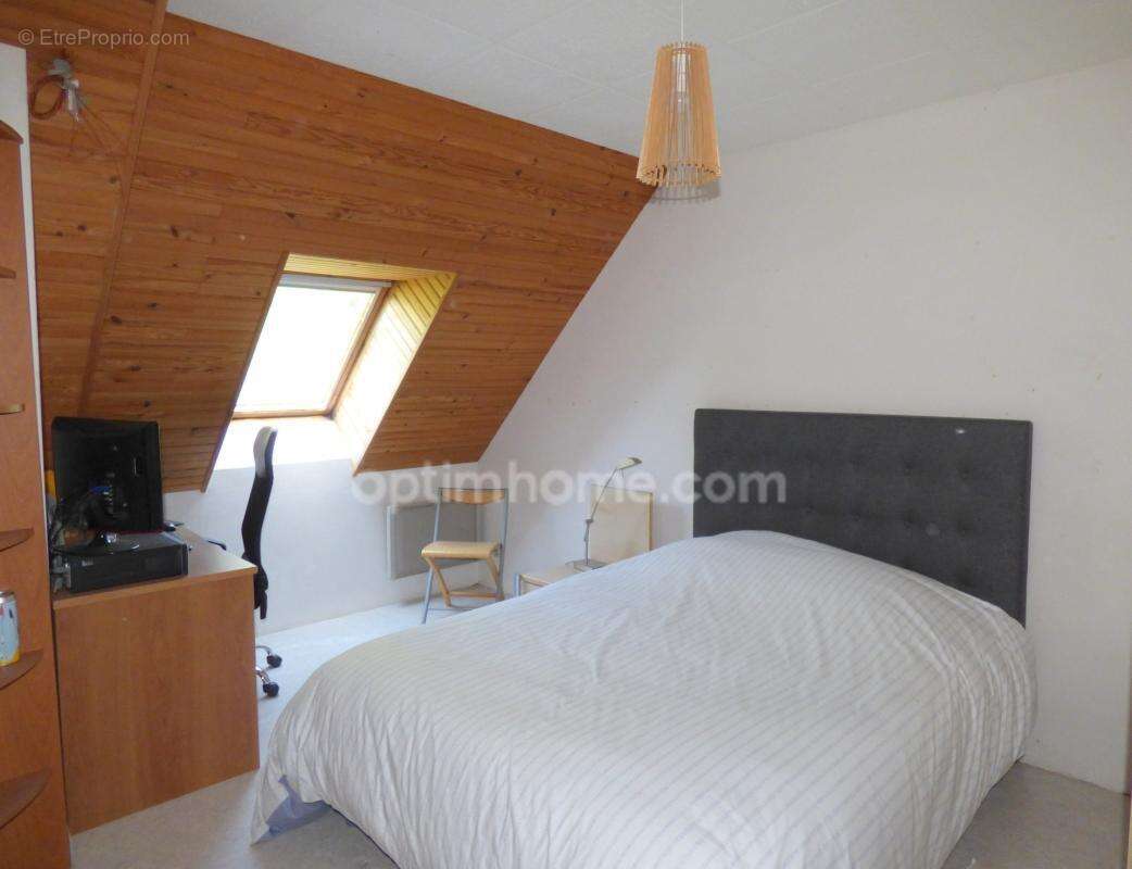 Maison 4 chambres, sous-sol et magnifique jardin - photo 8