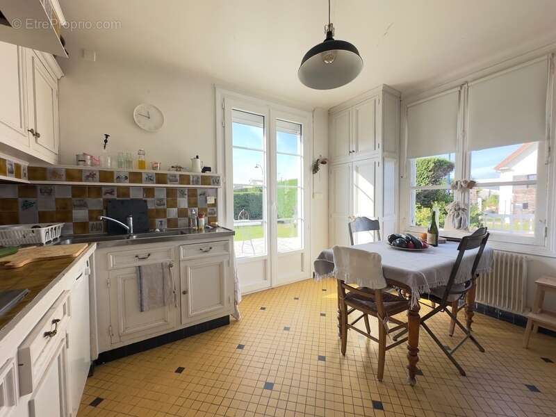 Maison à COLLEVILLE-MONTGOMERY