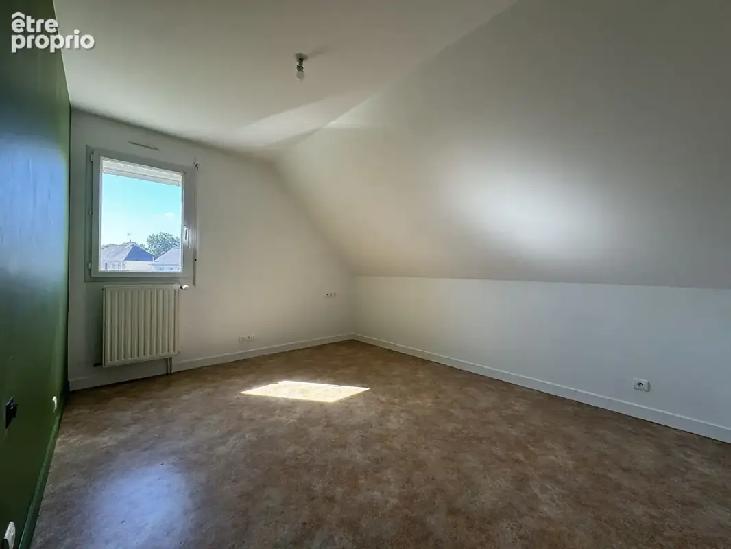 Maison familiale à Saint-Rémy du plain, 110 m² avec jardin de 1052 m² et grand garage - photo 13