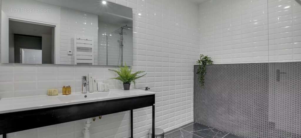 Appartement à PARIS-9E