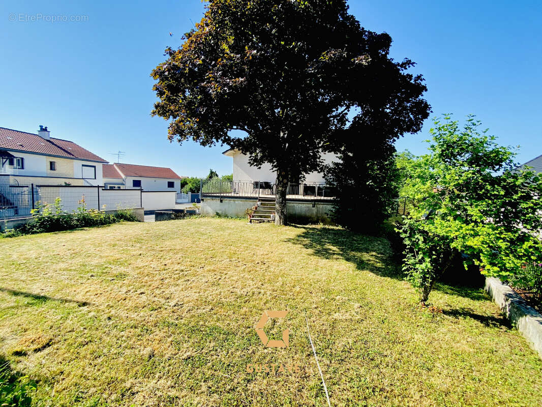 Maison à VAROIS-ET-CHAIGNOT