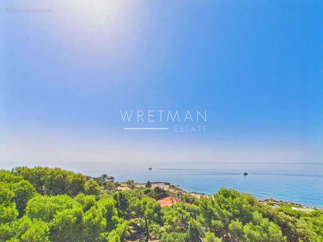 Appartement à ROQUEBRUNE-CAP-MARTIN