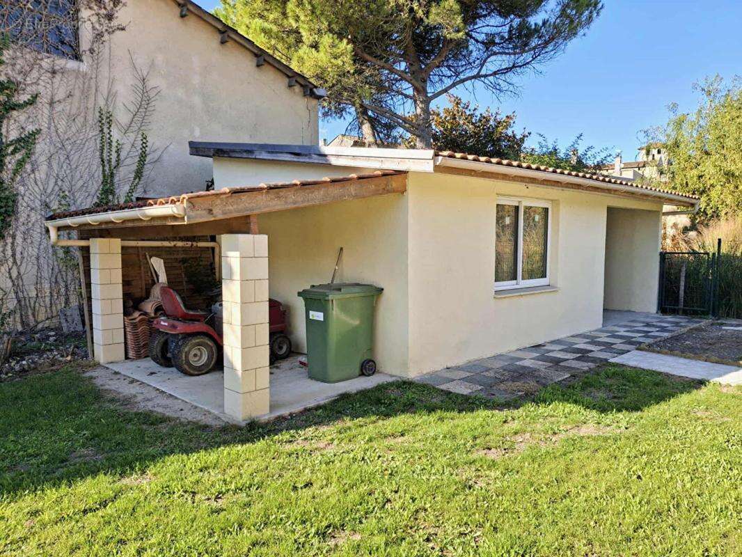 Maison à SAINT-ANDRE-DE-CUBZAC