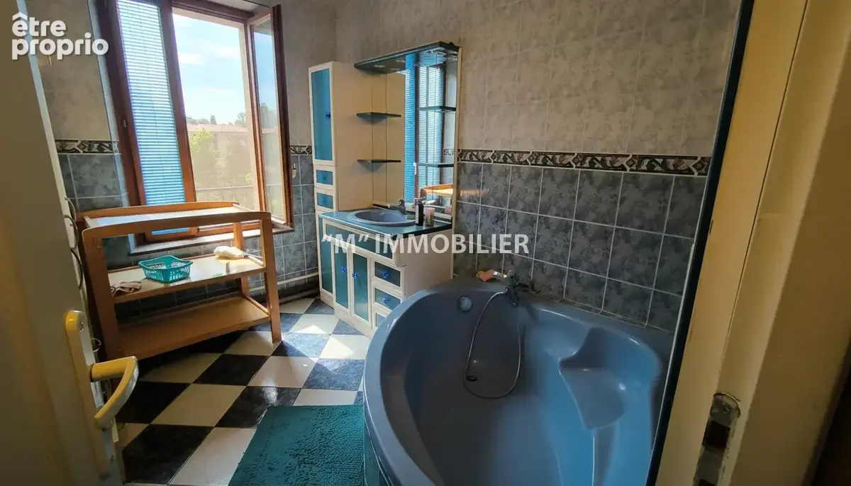 Maison atypique en pierre   Secteur Essômes-sur-Marne 5 chambres - photo 16
