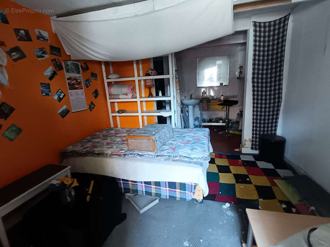 Commerce à CHAVILLE