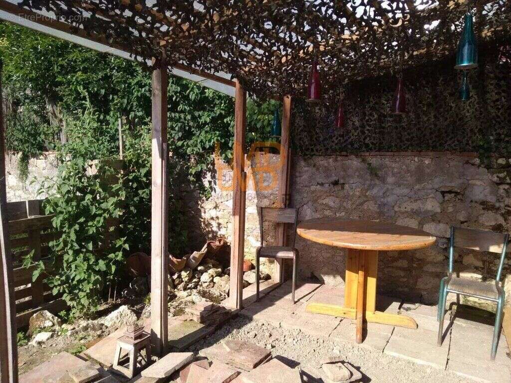 Maison  T4, jardin et dépendances - photo 25