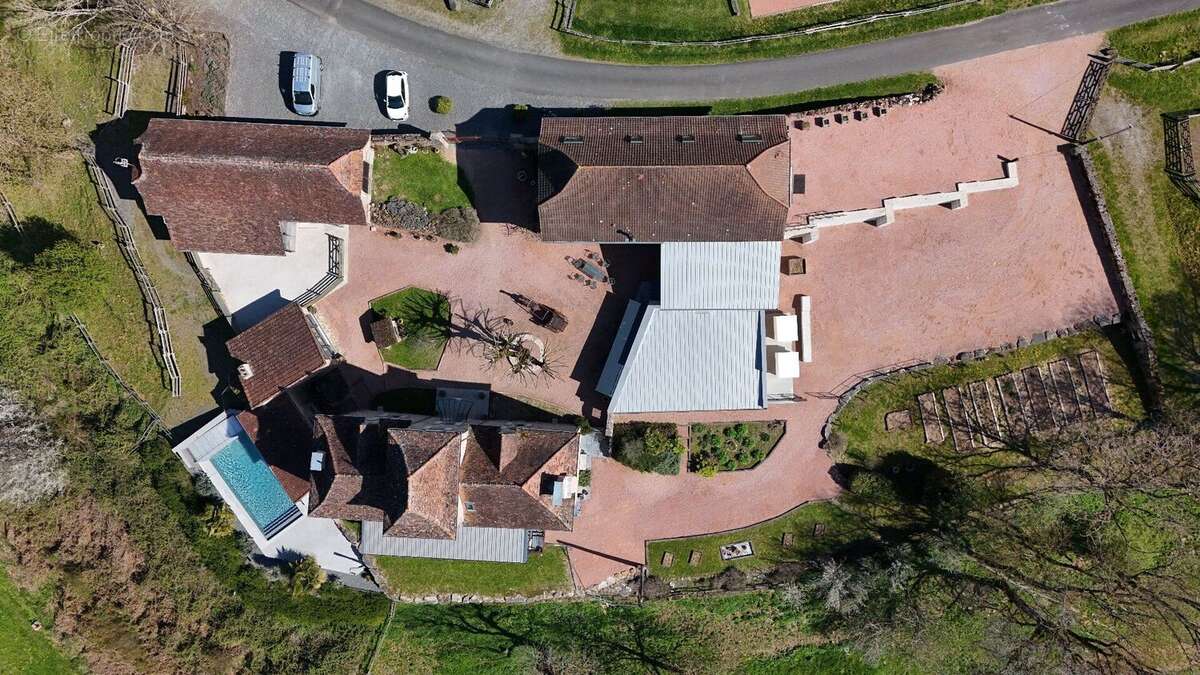Maison à CAUSSE-ET-DIEGE