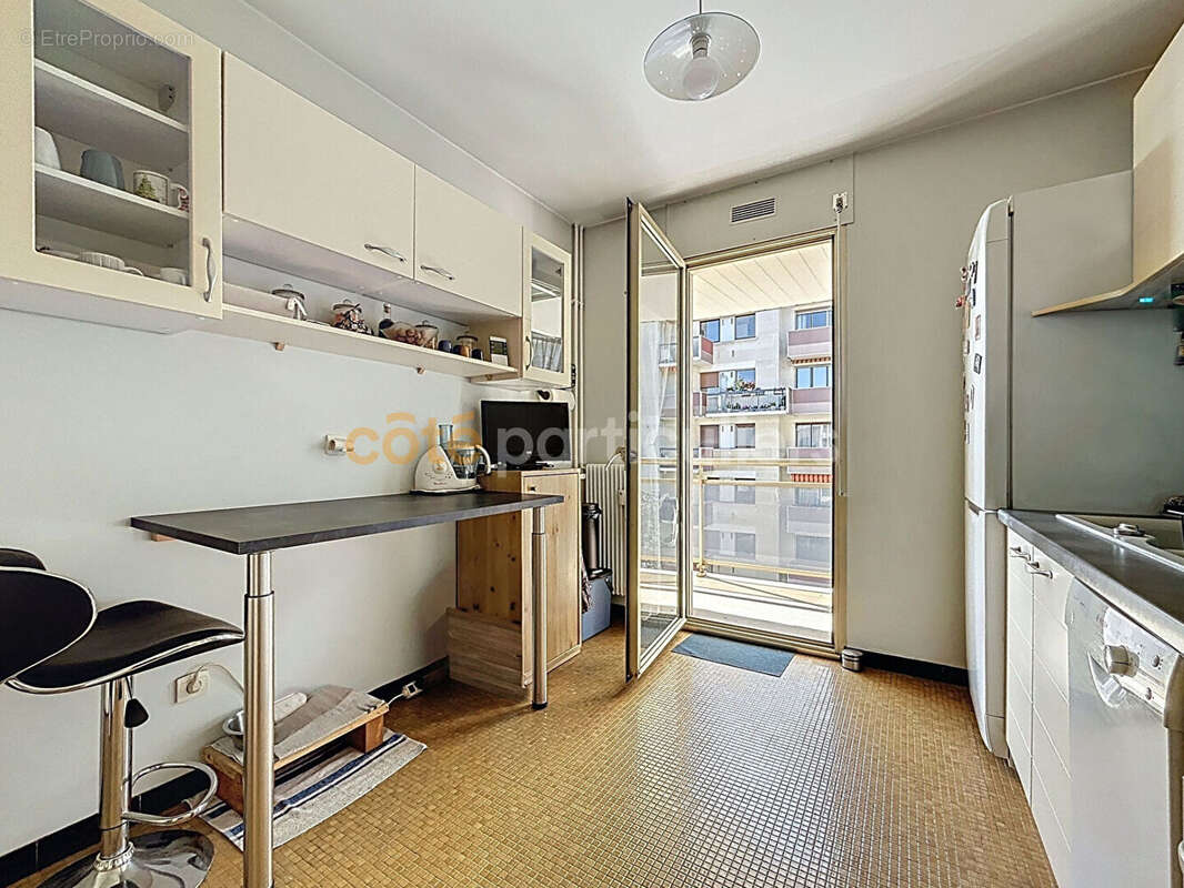 Appartement à SAINT-MAUR-DES-FOSSES