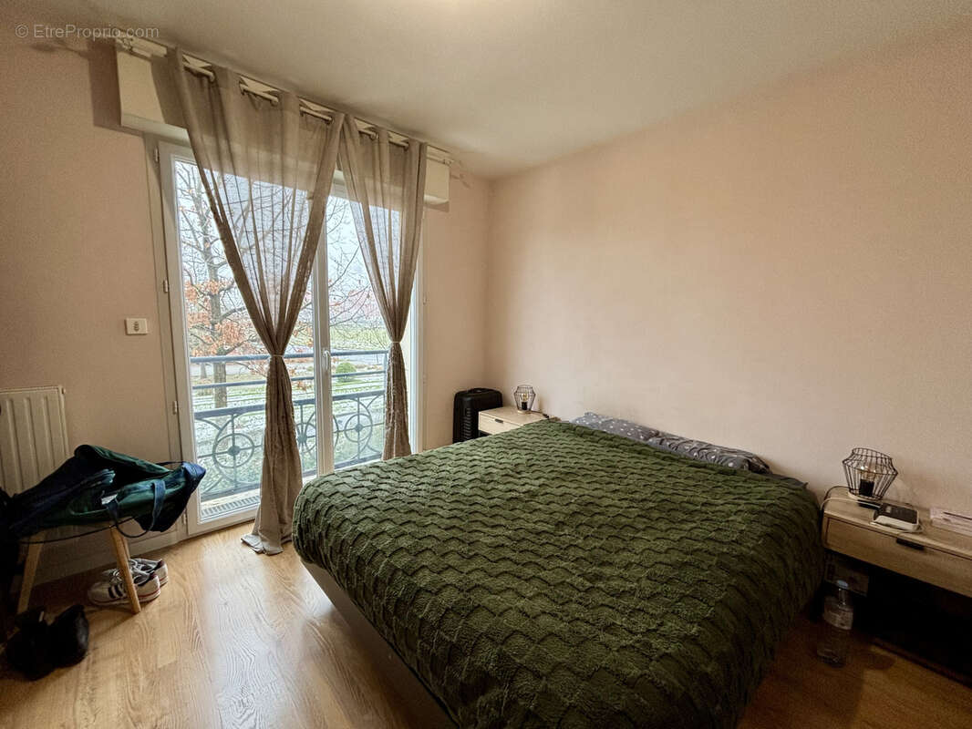 Appartement à AVRILLE