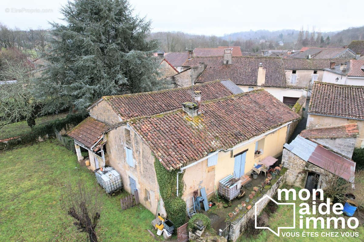 Maison à CORGNAC-SUR-L'ISLE