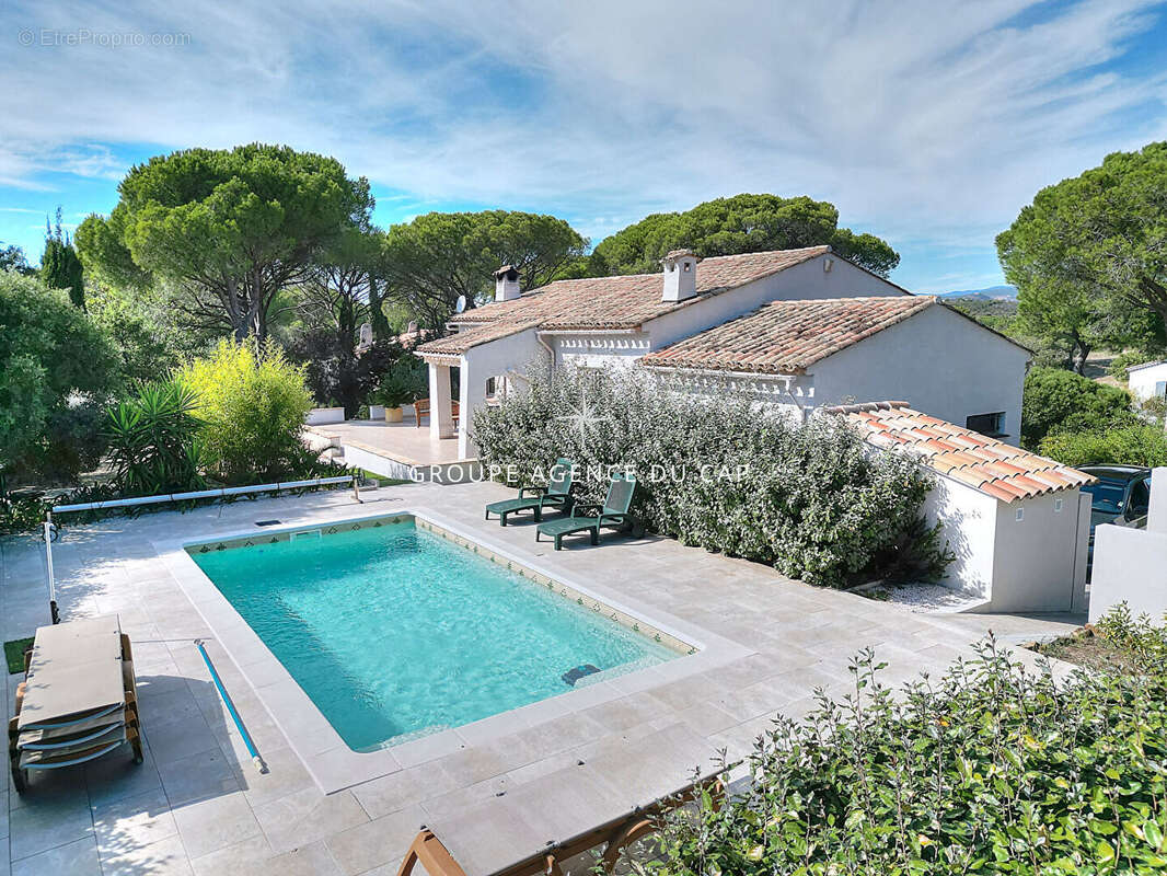 Maison à PUGET-SUR-ARGENS