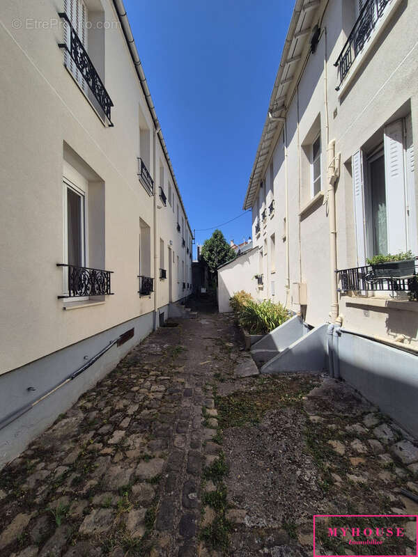 Appartement à BAGNEUX