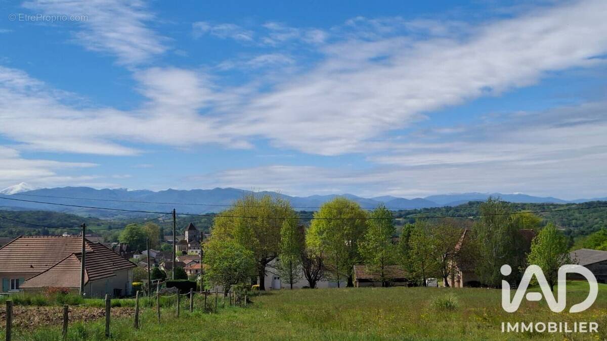 Photo 1 - Terrain à SAUVETERRE-DE-BEARN