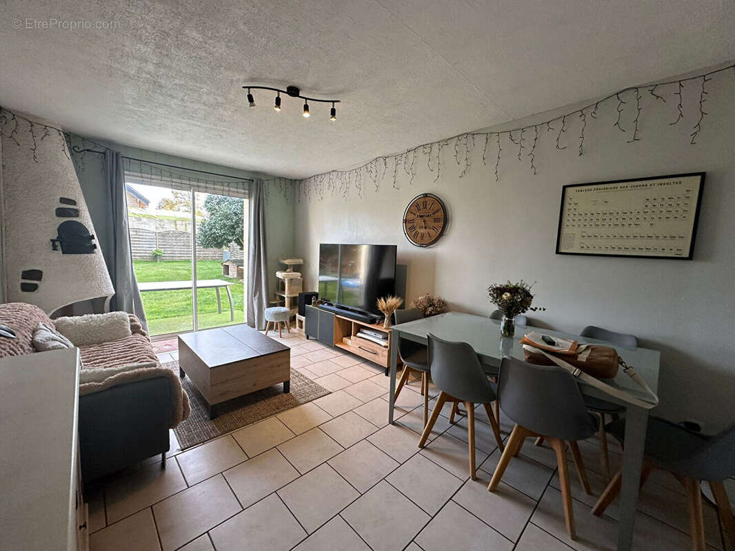 Maison louée, espoey, 3 chambres, carport - photo 3