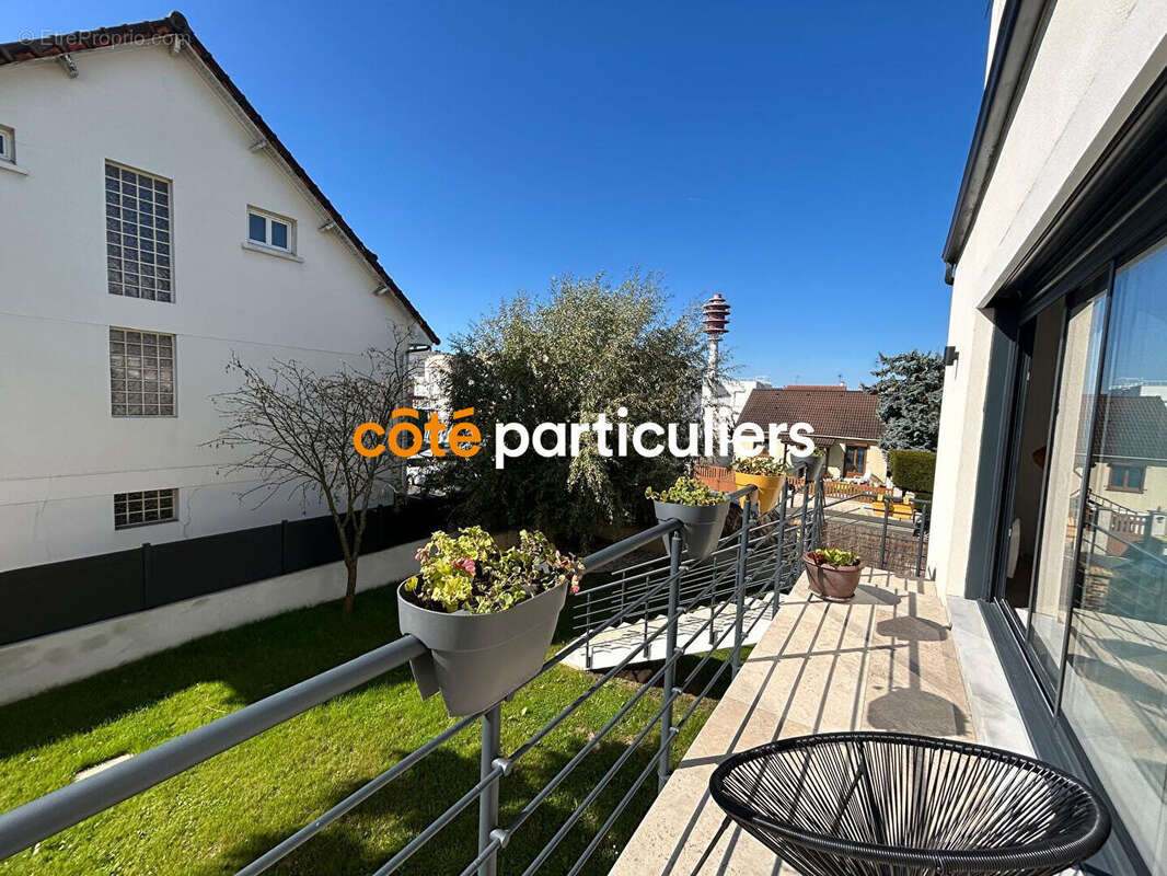 Maison à CHENNEVIERES-SUR-MARNE