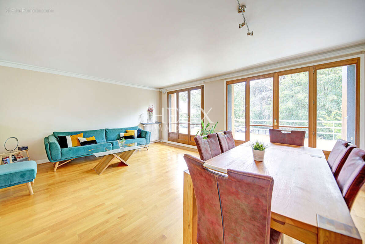 Appartement à LE VESINET