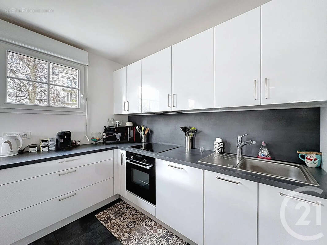 Appartement à SAVIGNY-LE-TEMPLE