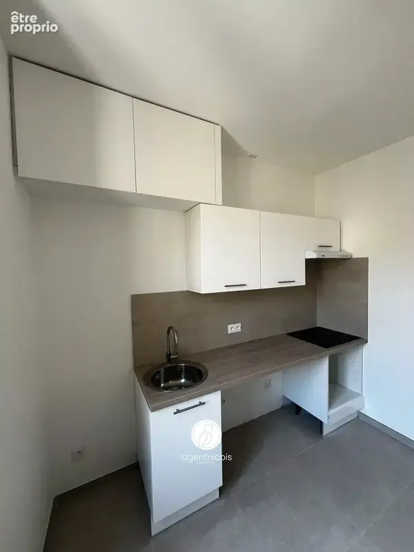 Cannes // centre ville : 3 pièces / vendu loué / très bon état / climatisé / balcon / bd carnot - photo 6