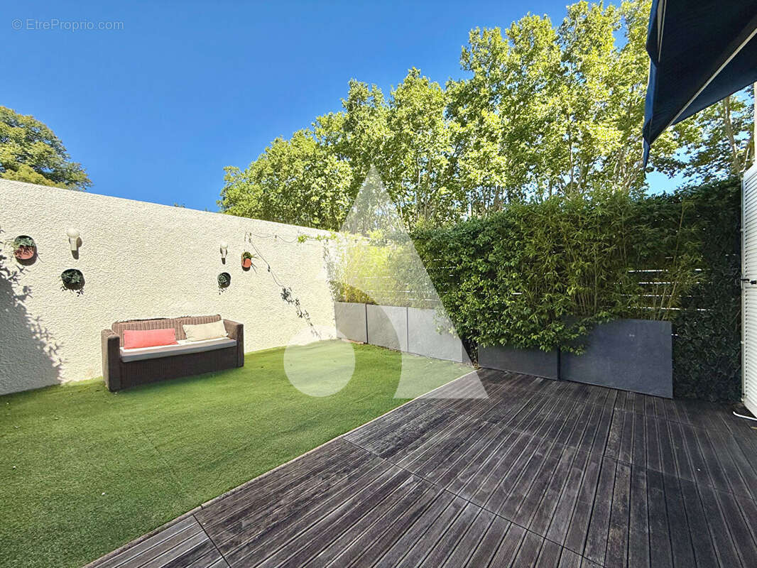 Maison à LE THOLONET