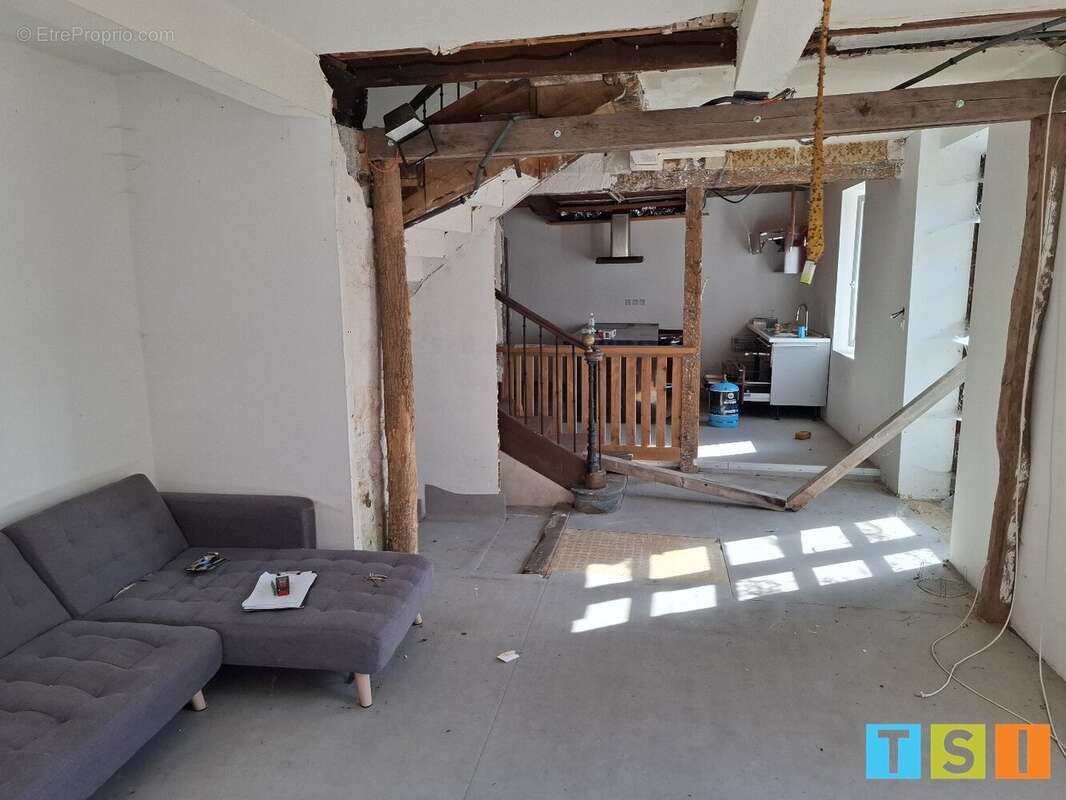 Vallée de la neste: maison ancienne avec dépendances à finir de rénover. - photo 7