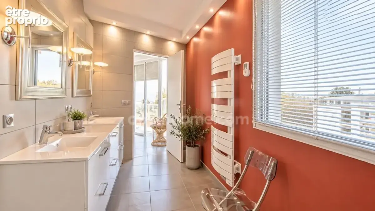 Appartement 6 pièces 220 m² – Terrasse 50 m² panoramique – Quartier des Parcs LA ROCHELLE (17) - photo 8