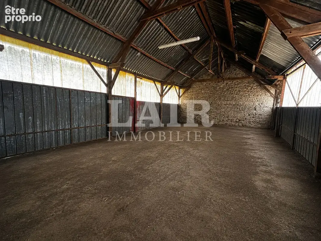 Local commercial Magny Le Désert 6675 m2 - Réf O15147 - photo 5