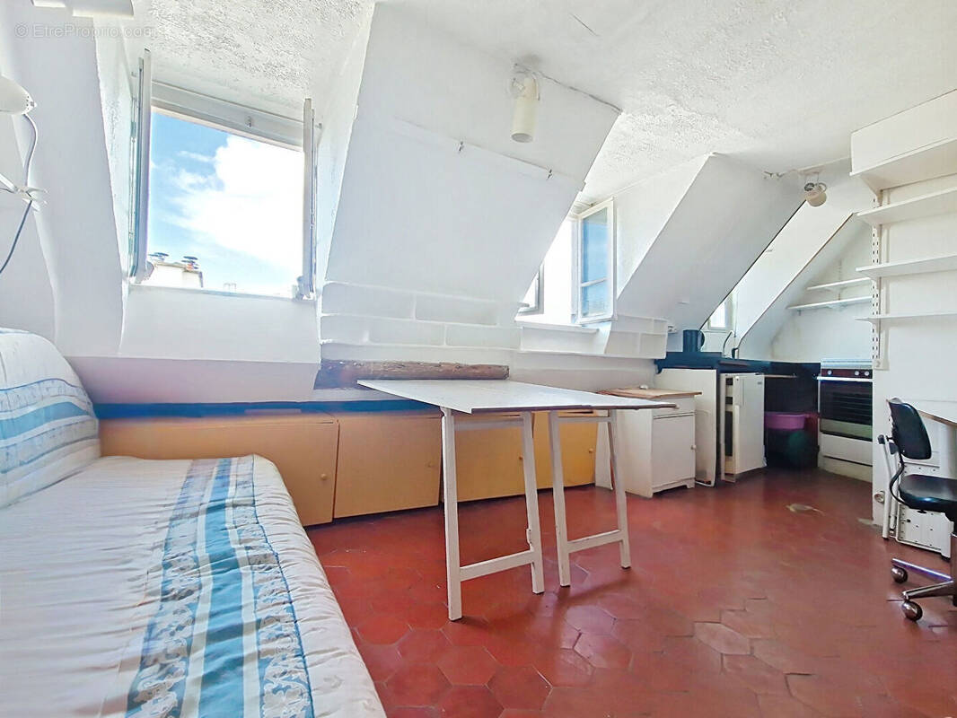 Appartement à PARIS-2E