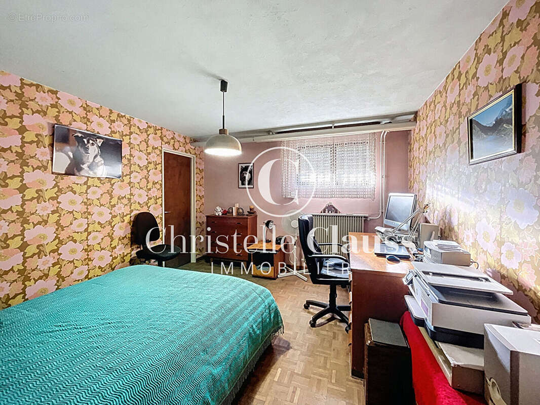 Maison à VILLAGE-NEUF