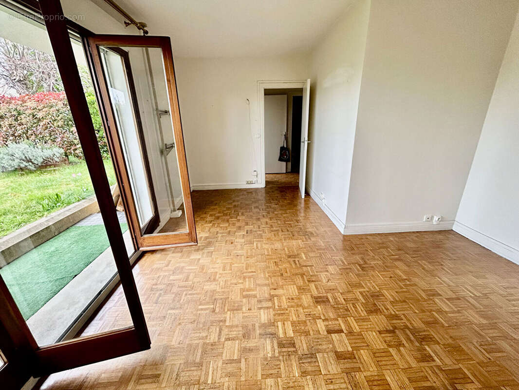 Appartement à NOGENT-SUR-MARNE