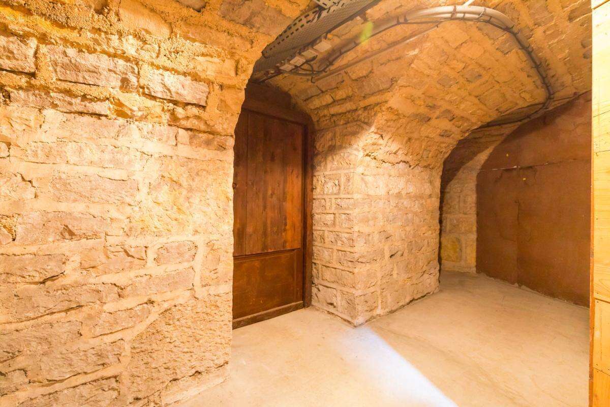 Bel appartement Ancien DIJON Centre Ville - Cave - Garage - photo 12