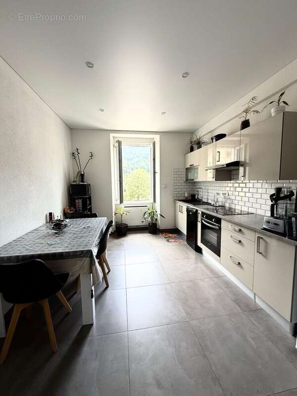 Appartement 51 m² à Villers-Le-Lac  - photo 4