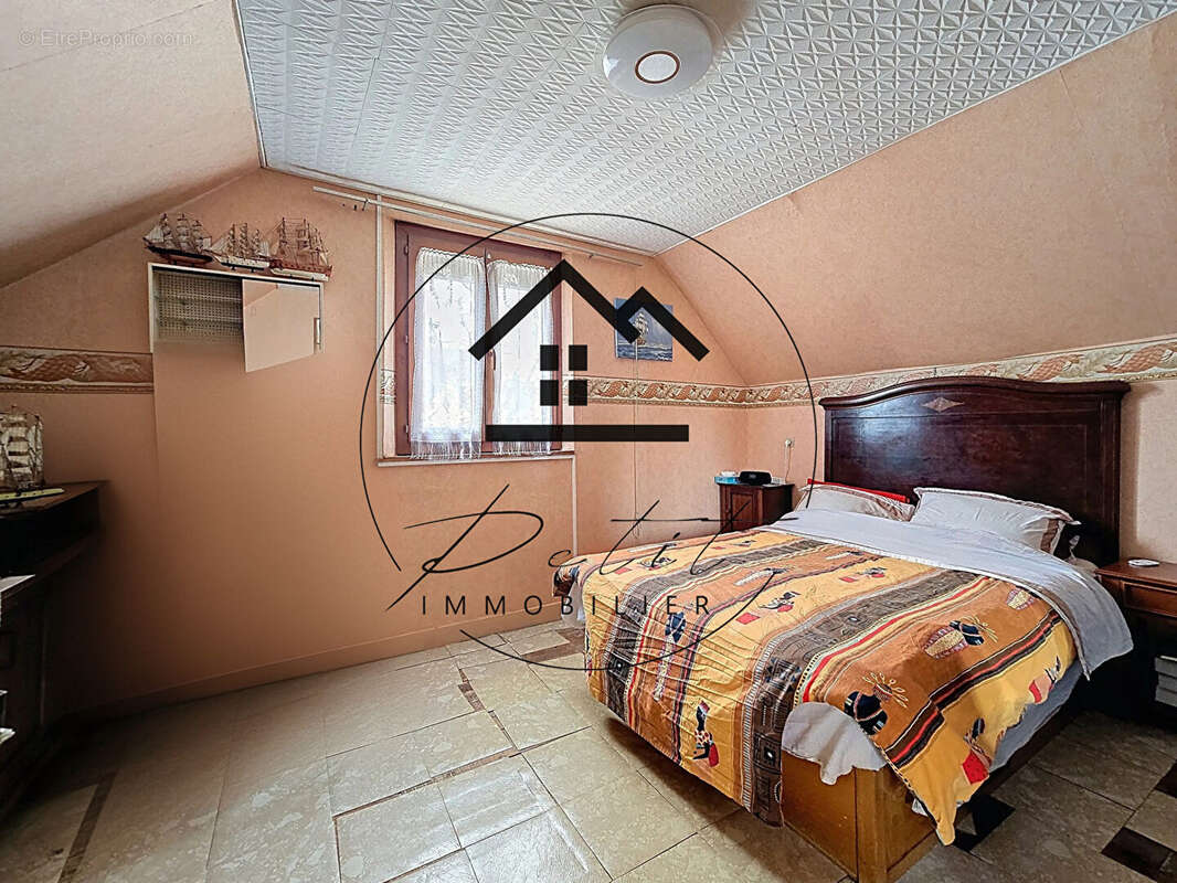 Maison à BALAGNY-SUR-THERAIN