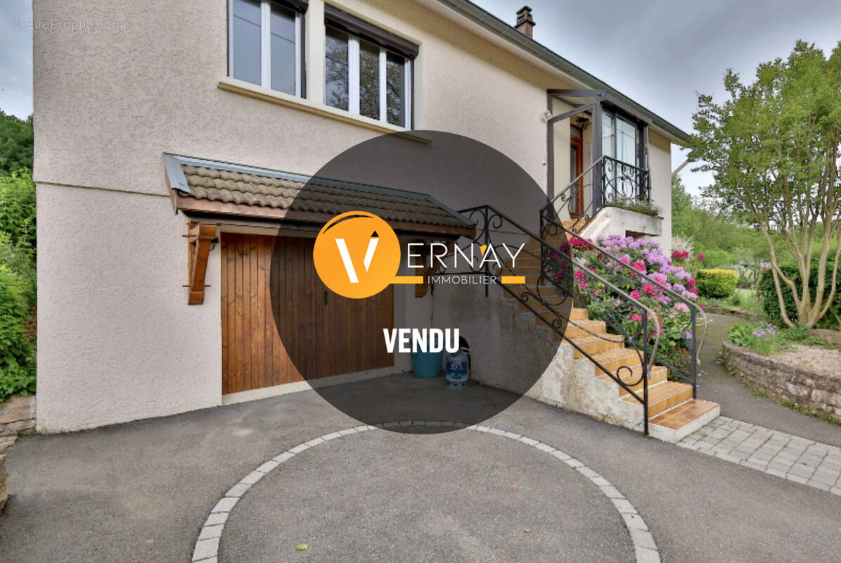 Maison à OYTIER-SAINT-OBLAS