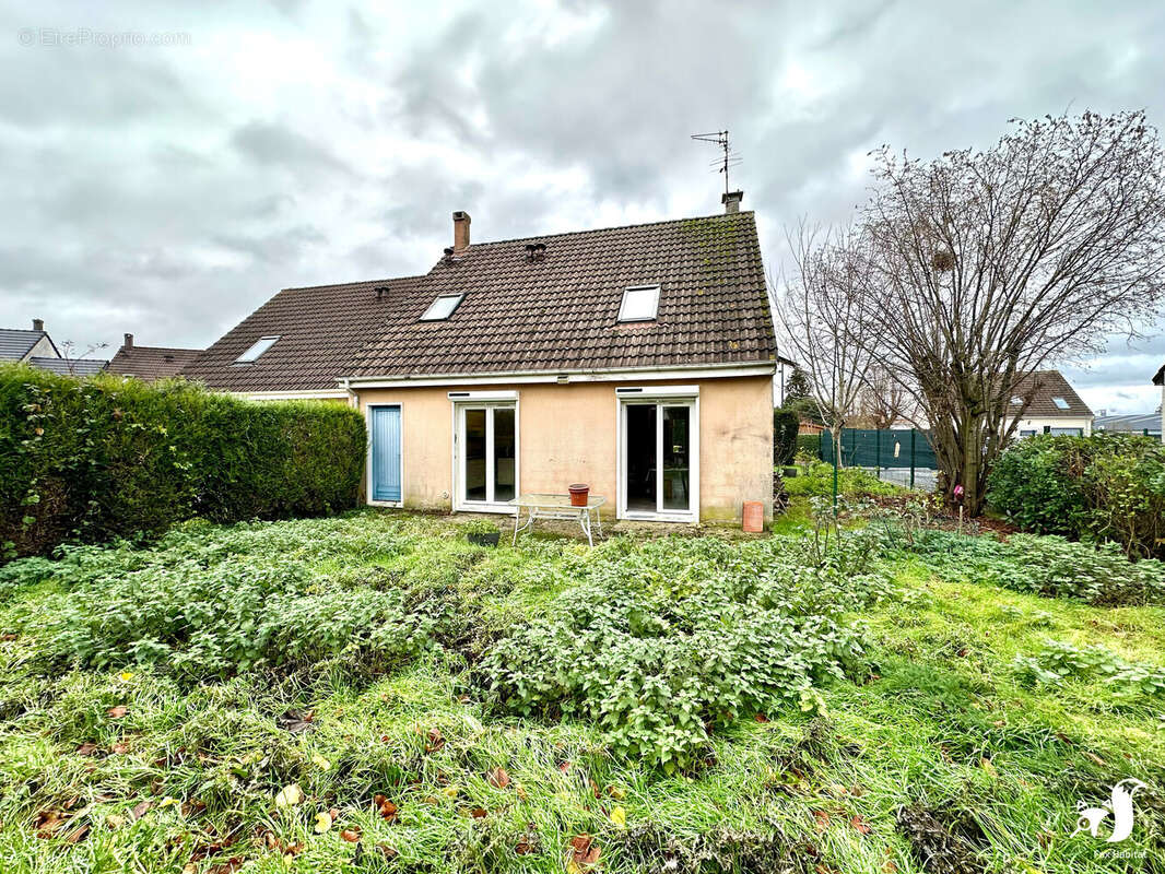 Maison à NEUVILLE-SAINT-REMY