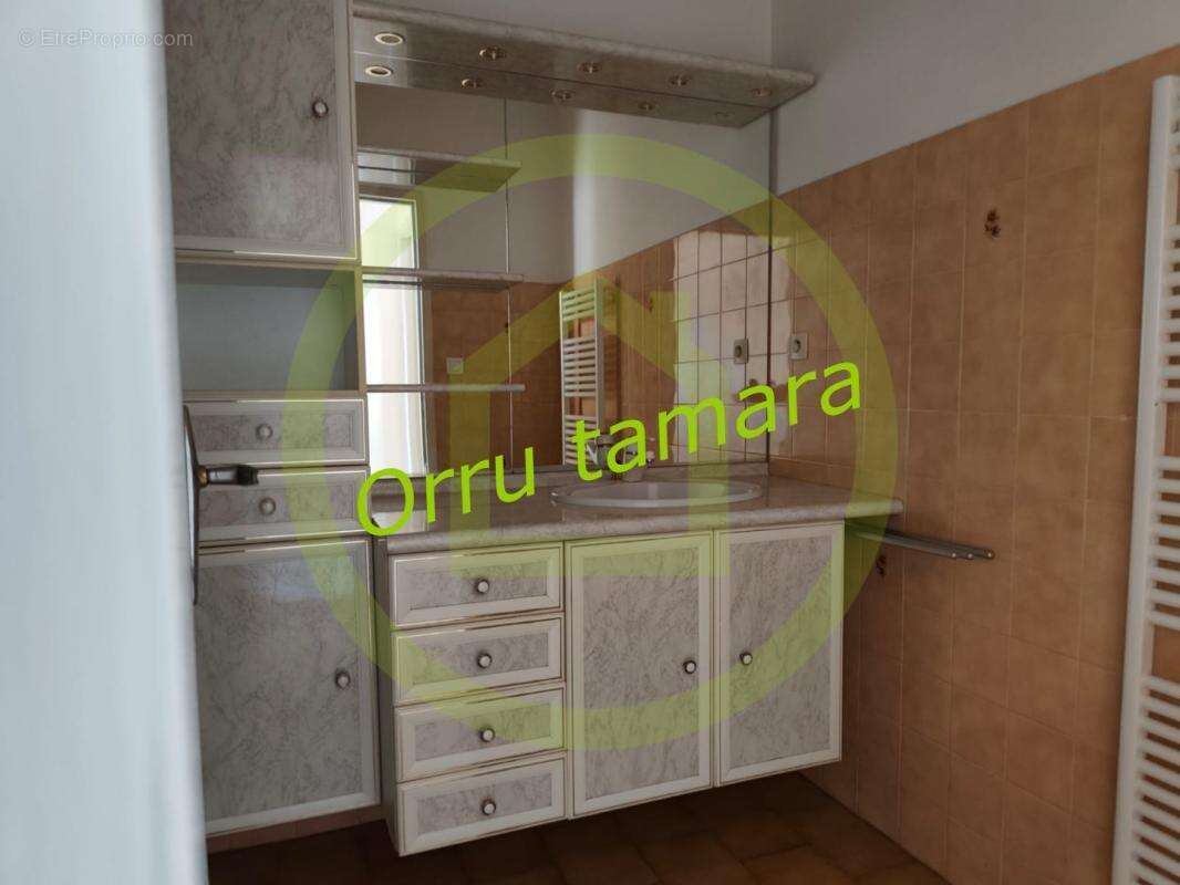 Appartement à AFA