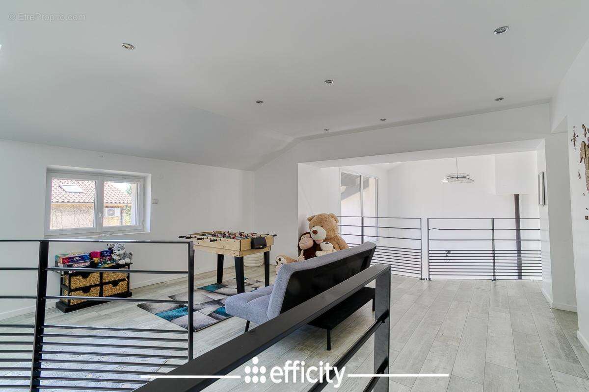 Maison 160 m² à Moidieu-Detourbe  - photo 20