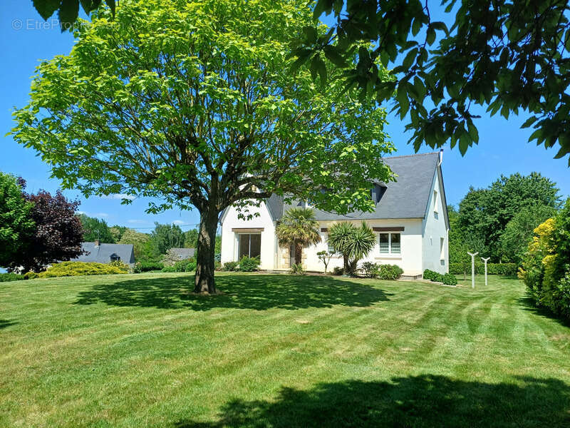 Maison à PIRE-SUR-SEICHE