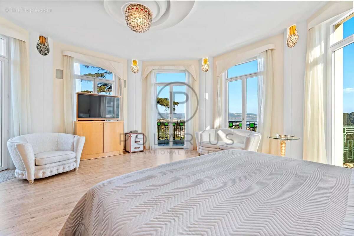 Maison à ANTIBES