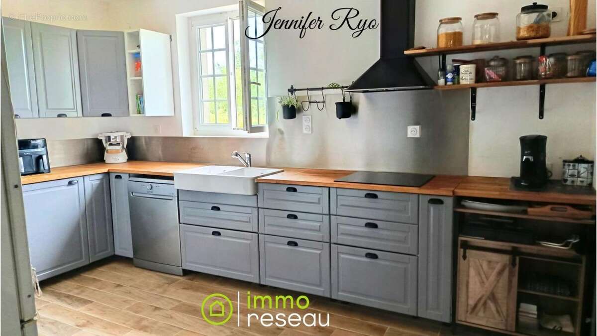 Maison 146 m² à La Chapelle-En-Juger  - photo 6