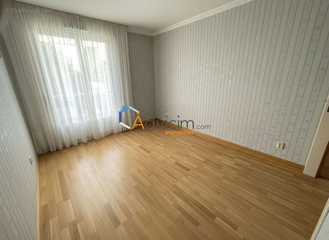 chambre 3 - Appartement à OLIVET
