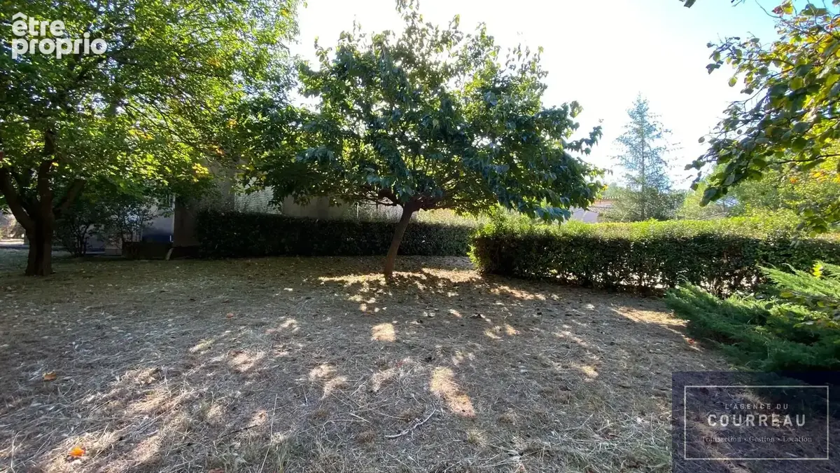 Saint-clément-de-rivière  villa avec piscine   parc arboré de 2 002 m2 - photo 38