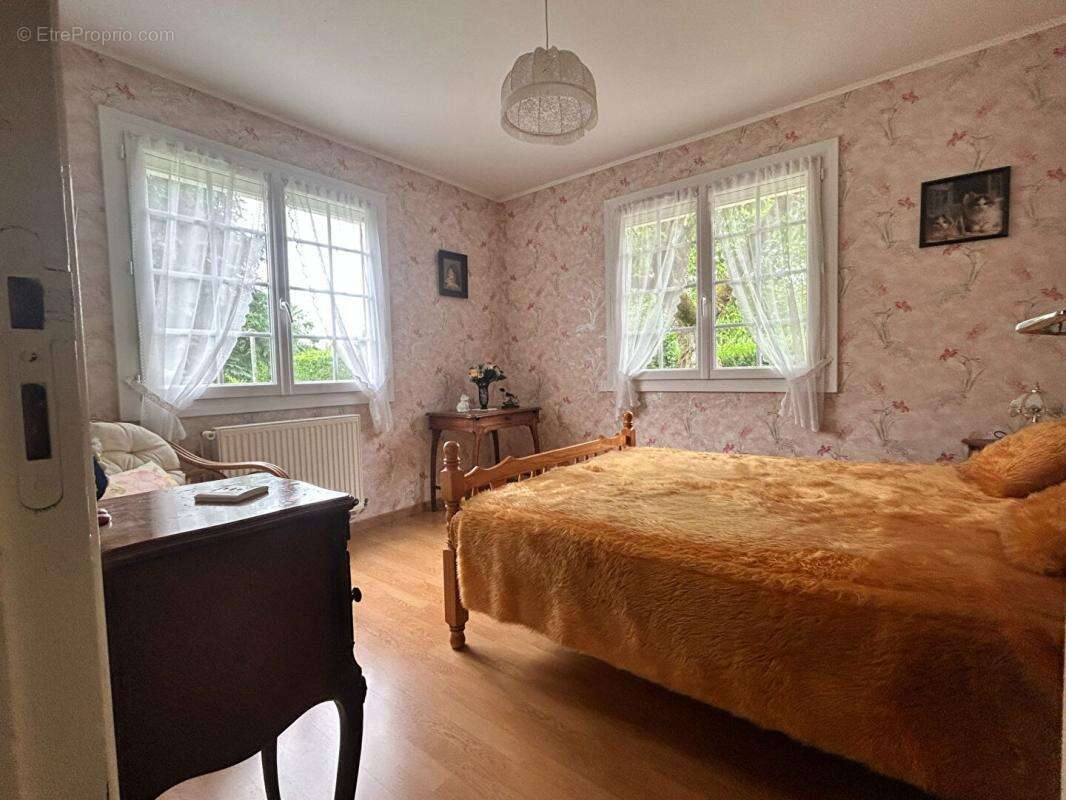 Maison à GRISY-LES-PLATRES