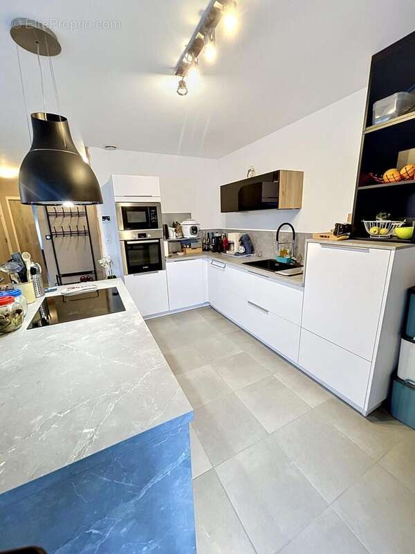 Maison 126 m² à Marcille-La-Ville  - photo 7