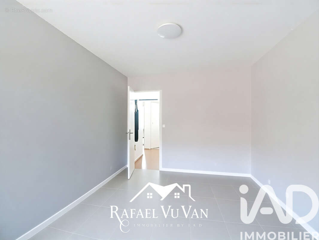 Photo 8 - Appartement à SURVILLIERS