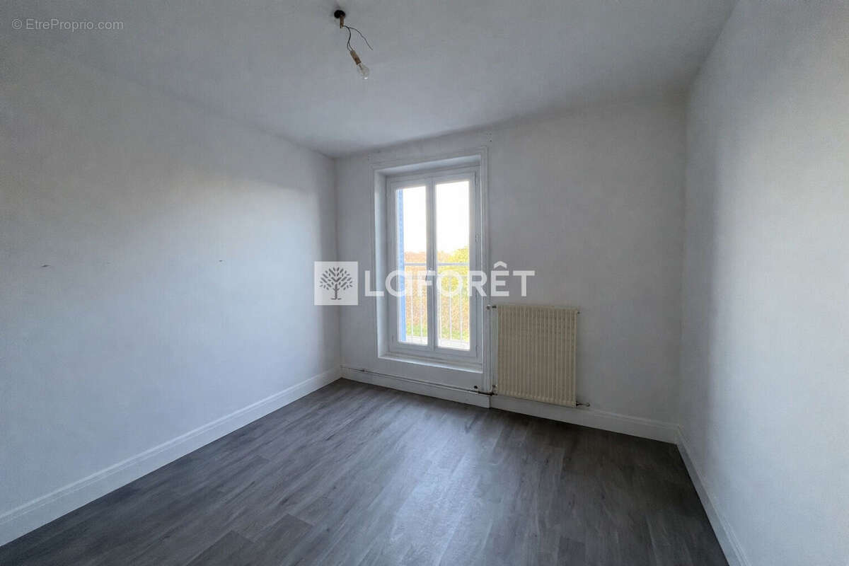 Maison avec terrasse, proche de toutes les commodités - photo 7
