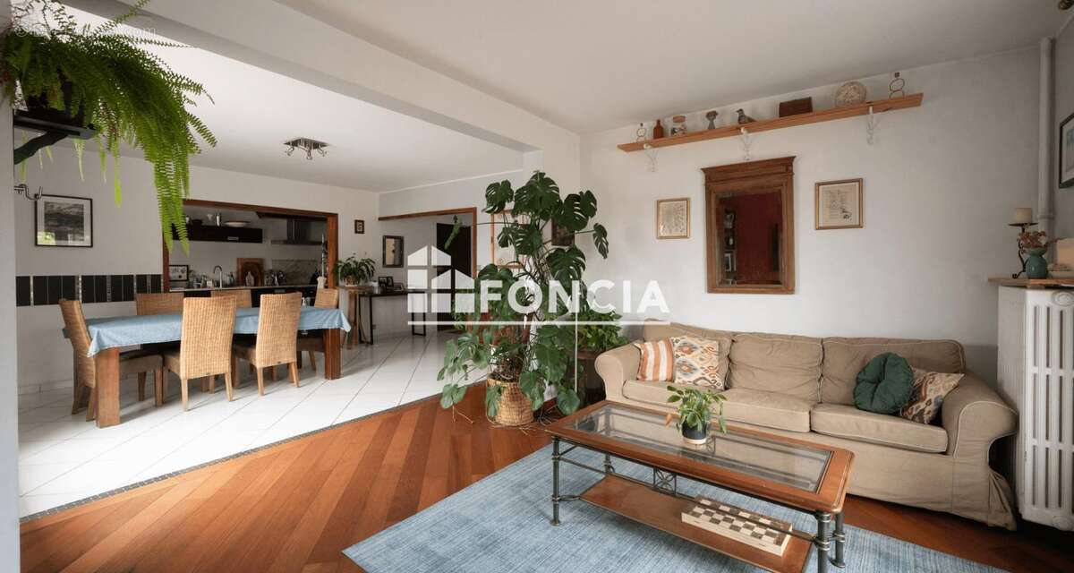 TOURNON sud, bel appartement lumineux de 120 m2 - photo 3