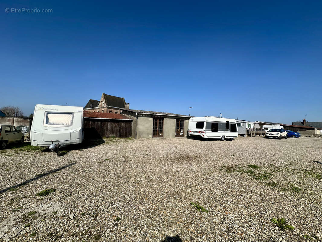 Terrain à SAINT-NICOLAS-D'ALIERMONT