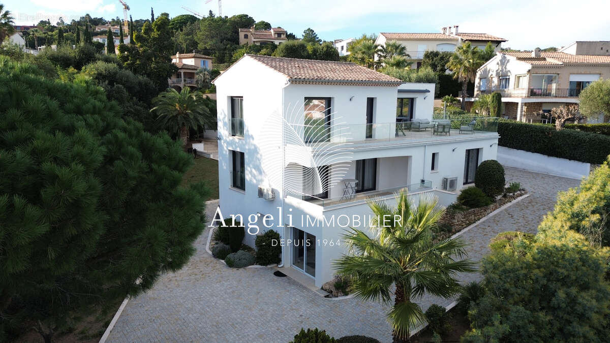 Maison à FREJUS