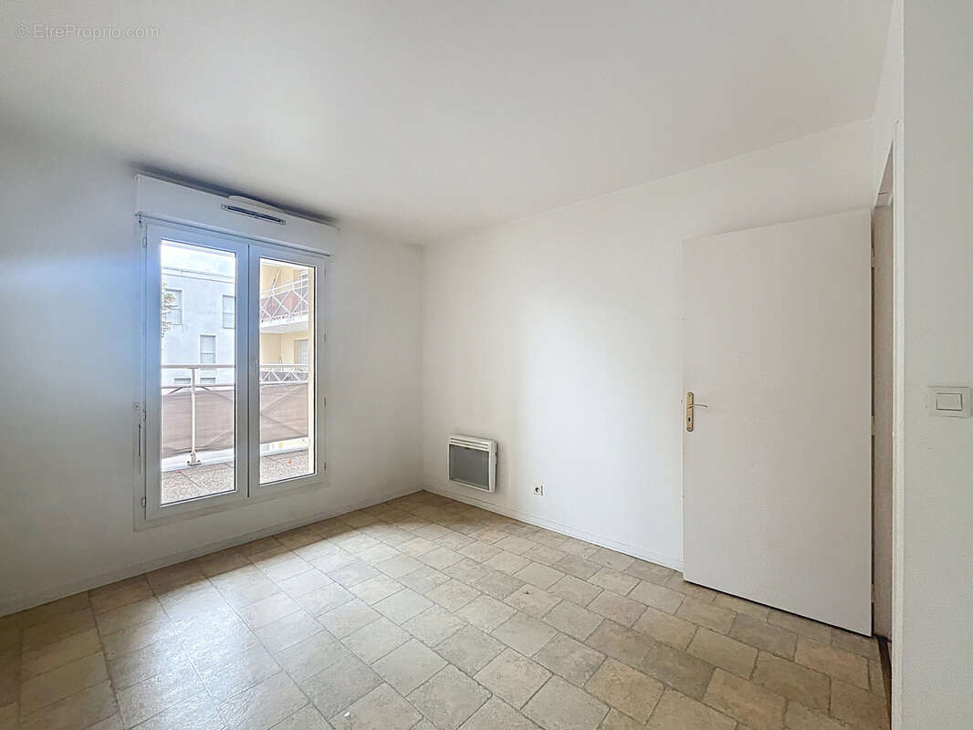 Appartement à LE BLANC-MESNIL