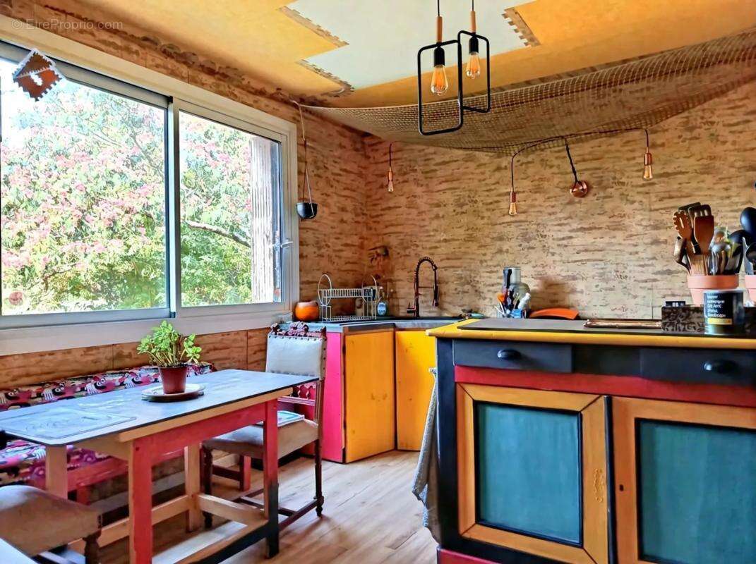 Pins-Justaret, belle maison familiale en cœur de village - photo 3